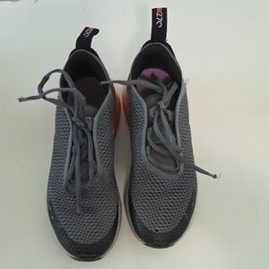 Nike Girl Air 270s Sneakers